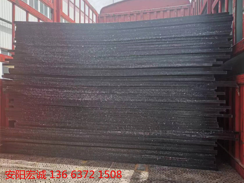 安陽宏誠:車底滑板-高分子聚乙烯板的安裝應用